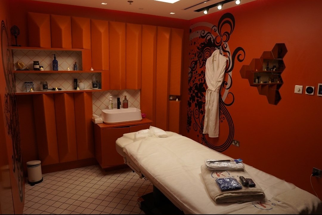 <span>Massage and Spa</span><br> Center Islamabad 4